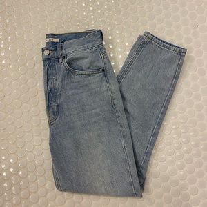 Pacsun Light mom jeans. Size 26.